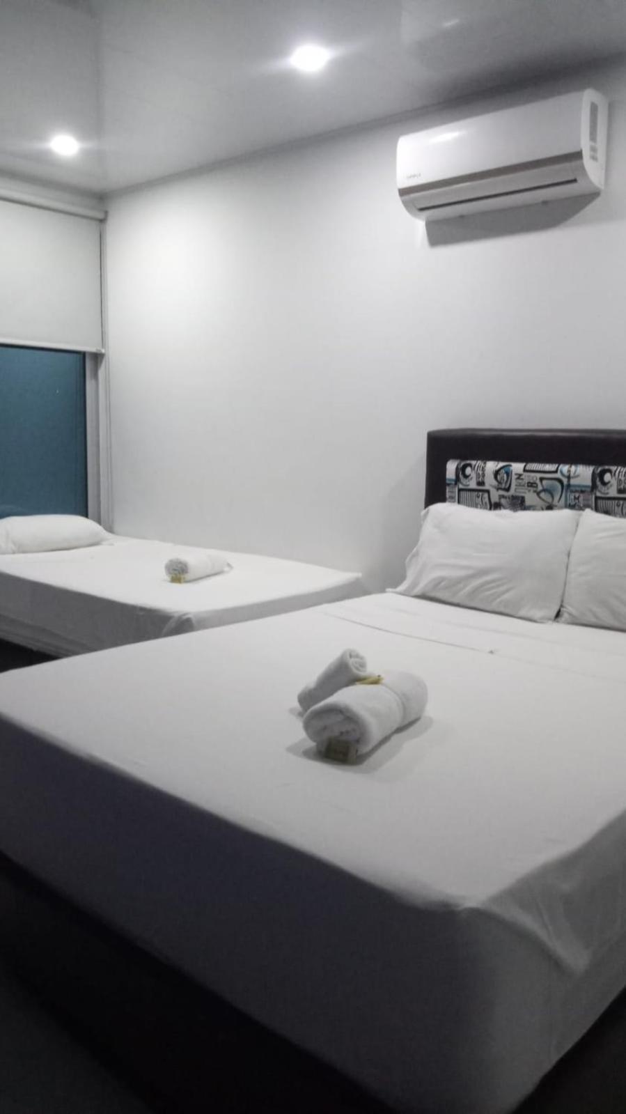 Okawango Hotel Хирардот Экстерьер фото